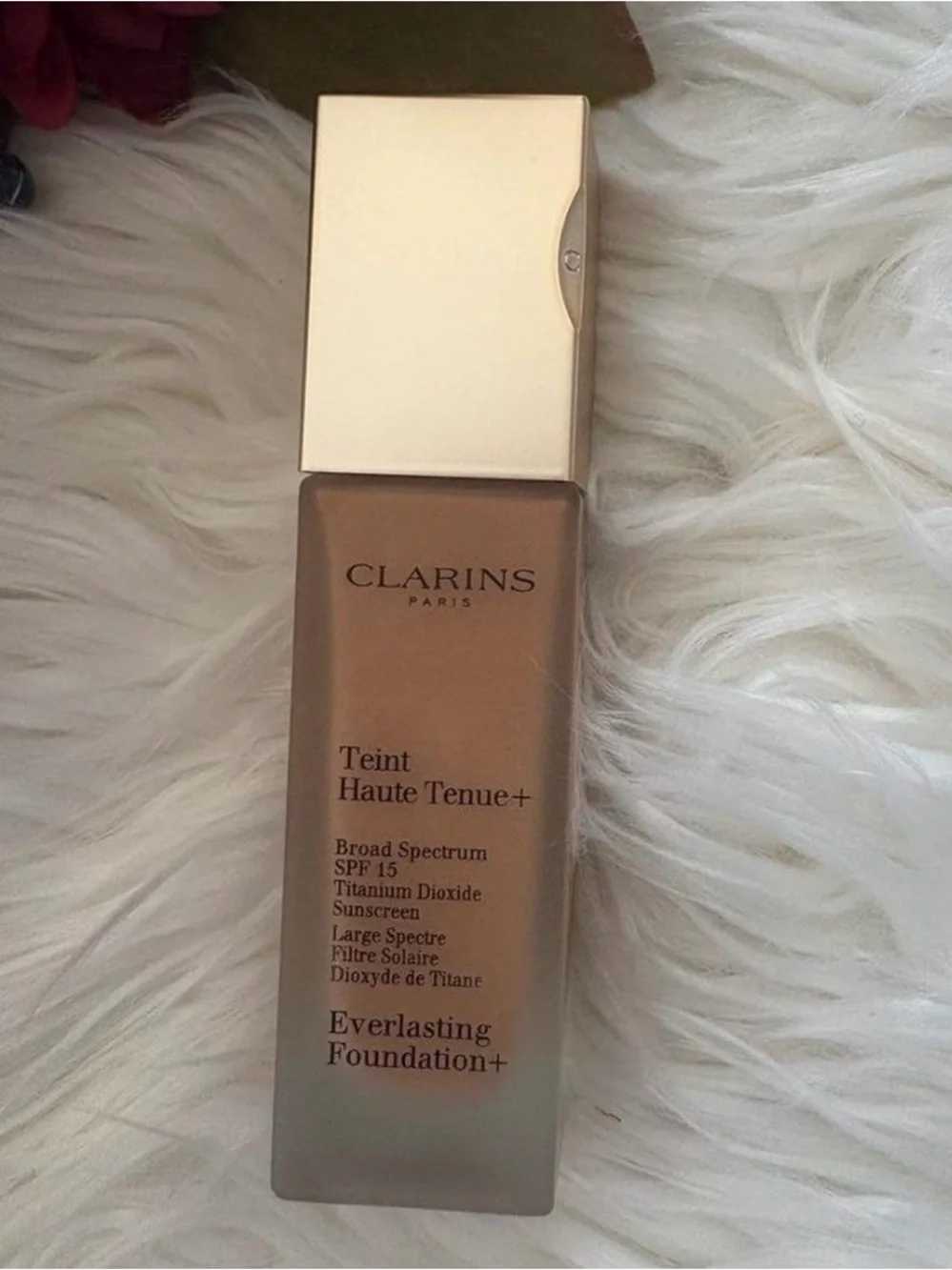 Clarins Everlasting Foundation+ in Red Packaging - Shade 114